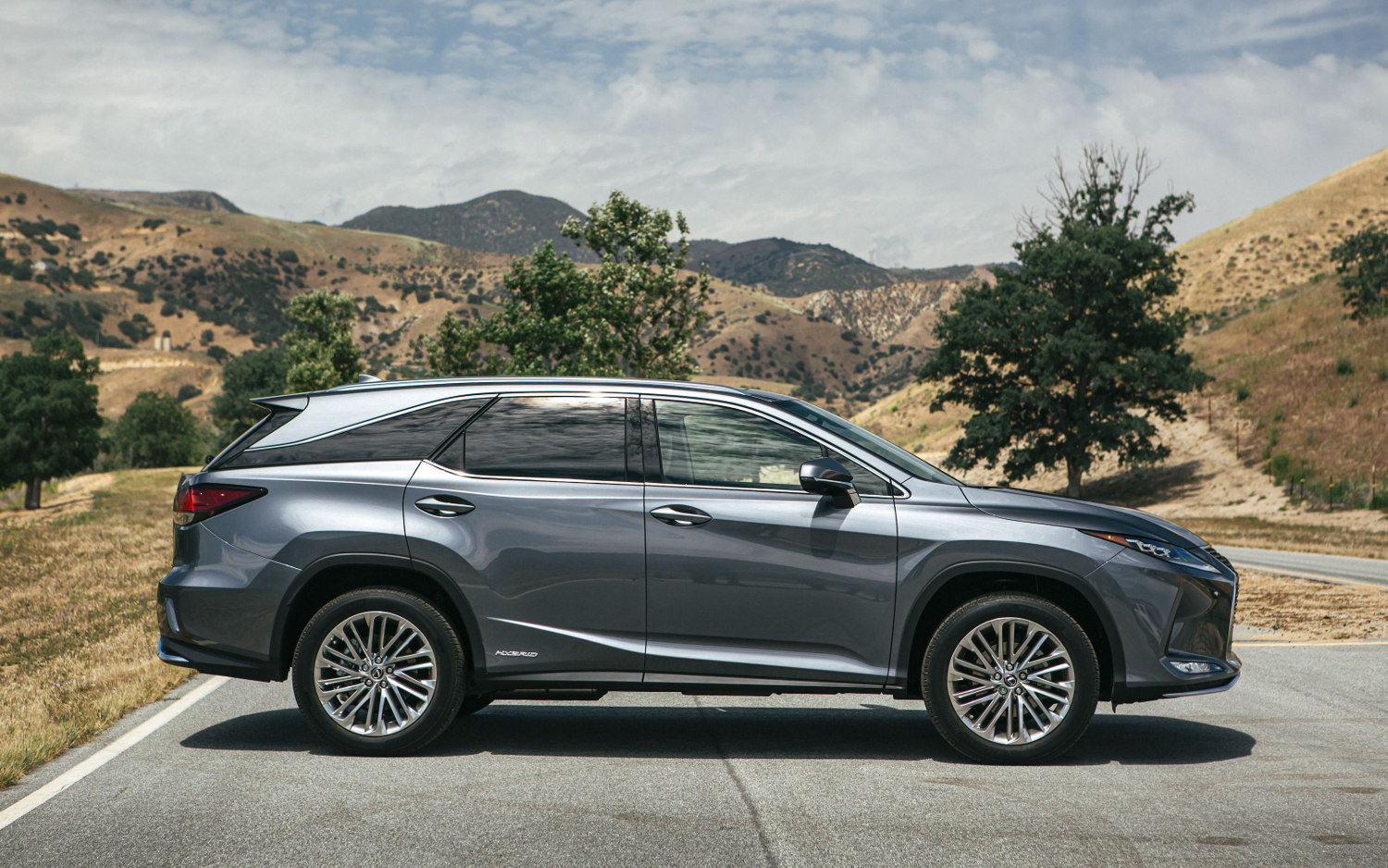 Comparison - Chevrolet Tahoe Premier 2019 - vs - Lexus RX ... Comparison - Chevrolet Tahoe Premier 2019 - vs - Lexus RX ...
